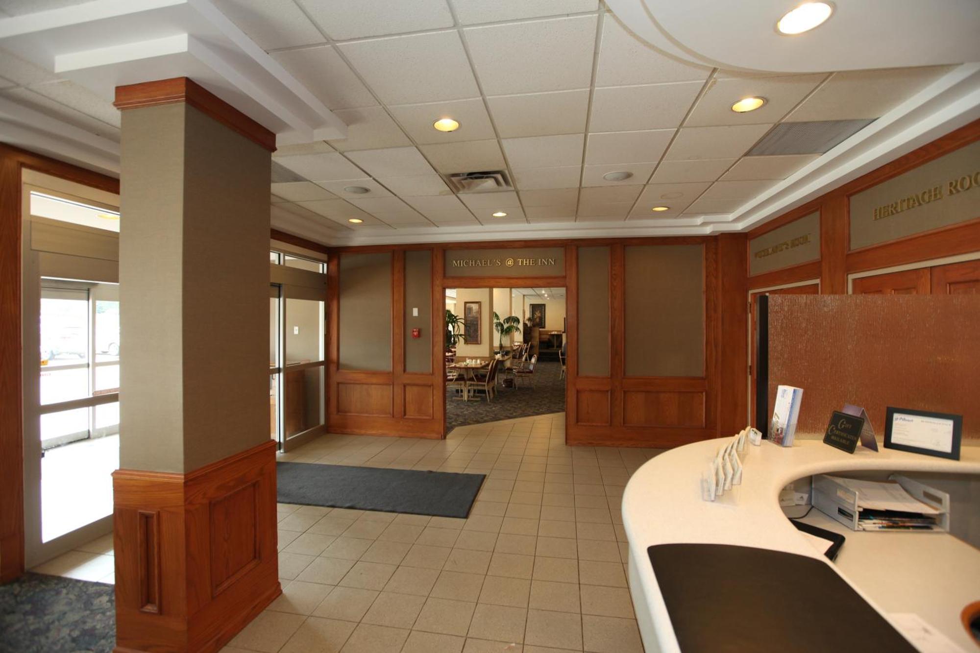 St. Albert Inn & Suites Saint Albert Dış mekan fotoğraf