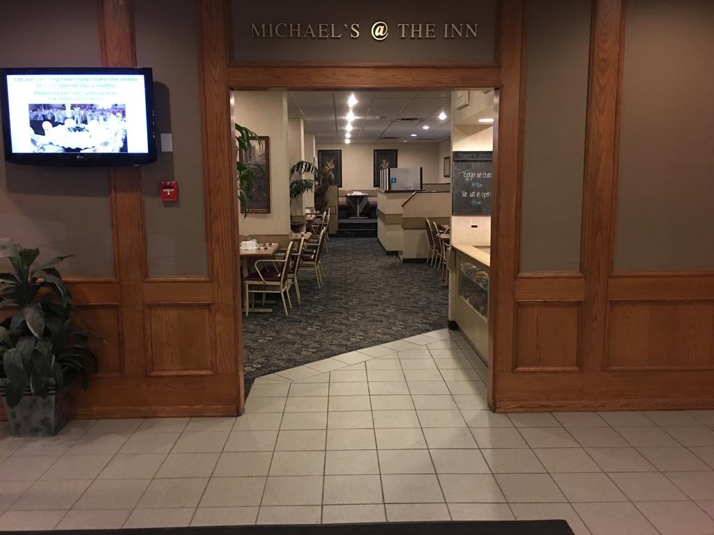 St. Albert Inn & Suites Saint Albert Dış mekan fotoğraf